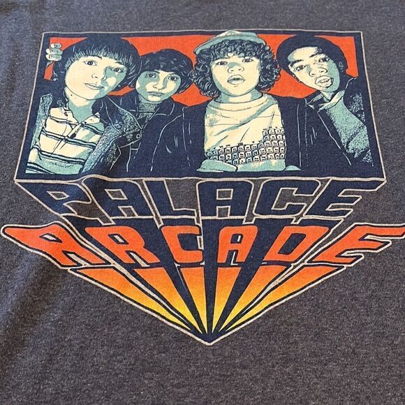 Stranger Things long sleeve shirt, size Large - Picture 2 of 3